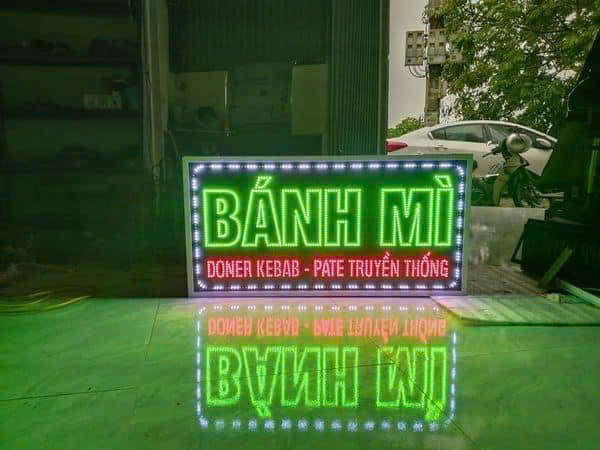 BIỂN LED VẪY