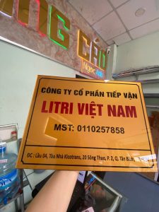 Bảng tên công ty chất liệu mica
