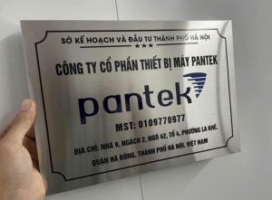 Bảng tên công ty inox bền, đẹp sang trọng tại Quận 3