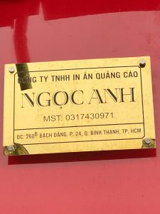 Bảng tên công ty inox bền, đẹp sang trọng tại Quận 3