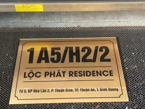Thi công bảng số nhà sang trọng cho nhà phố, biệt thự tại Quận 1