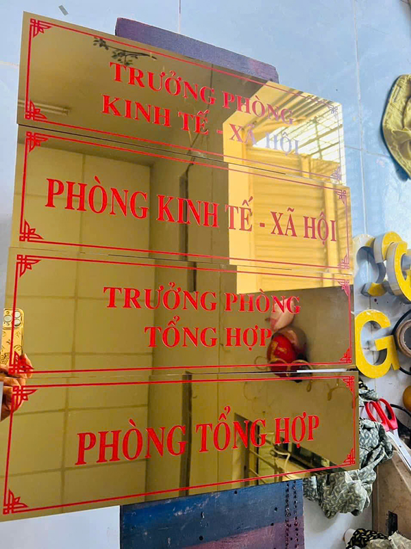 “Lắp đặt bảng tên văn phòng tận nơi – uy tín tại TP.HCM”