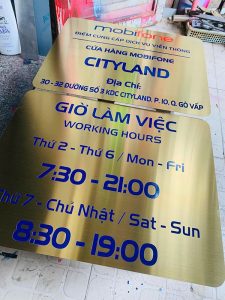 Làm bảng tên phòng ban inox ăn mòn tại Quận 1
