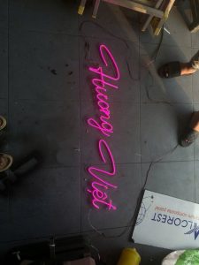 Xưởng sản xuất bảng hiệu LED neon chất lượng cao, giao hàng tận nơi tại Bình Thạnh