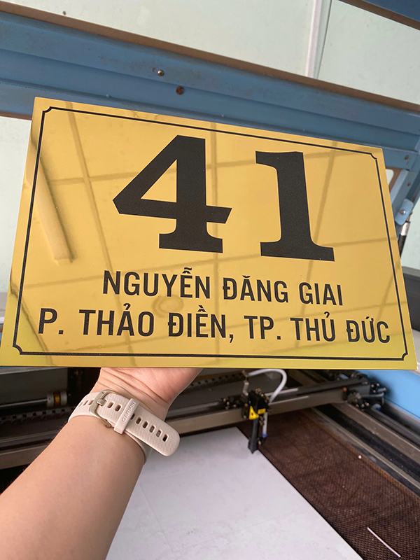  Xưởng làm biển số nhà uy tín tại Quận 1 – Mẫu đẹp, giá rẻ, giao tận nơi.